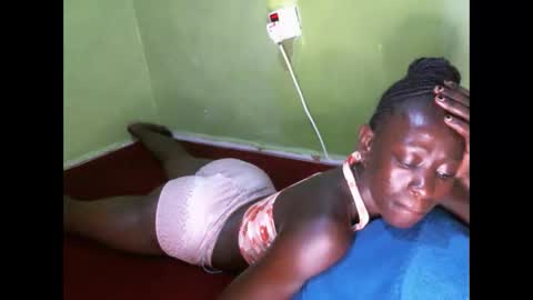 Snapshot of cute_doria chatting on 27, 10, 2025 cute_doria online show from 27, 10, 2025