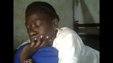 Snapshot of cute_doria chatting on 2, 12, 2025 cute_doria online show from 2, 12, 2025