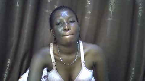 cute_emmy1 online show from 13, 10, 2025