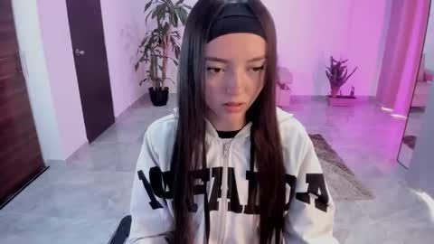 Bella Fox online show from 4, 11, 2025