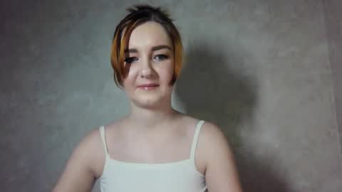cute_heat online show from 2, 12, 2025