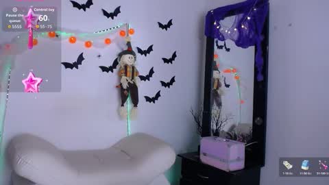 Snapshot of cute_horny12 chatting on 19, 10, 2025 Cute horny1 online show from 19, 10, 2025