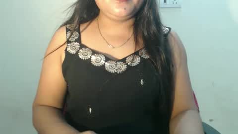 Snapshot of cute_kavya chatting on 12, 9, 2025 cute_kavya online show from 12, 9, 2025