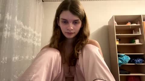 cute_kitte online show from 9, 2, 2025