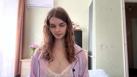 cute_kitte online show from 14, 10, 2025