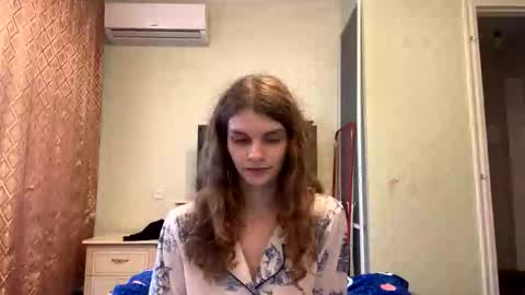 cute_kitte online show from 13, 11, 2025