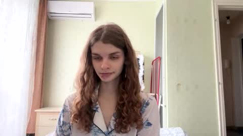 cute_kitte online show from 14, 12, 2025