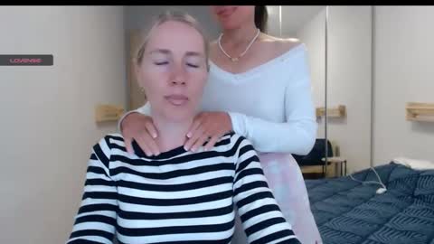 cute_lion_ online show from 1, 10, 2025