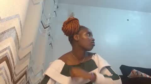 cute_lorna online show from 6, 3, 2026