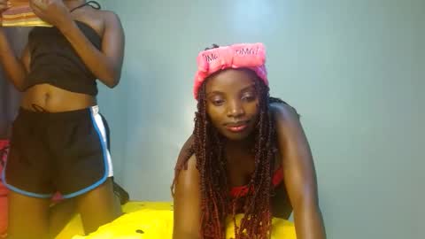 cute_lorna online show from 17, 4, 2026
