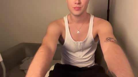 Snapshot of cute_moneylover chatting on 19, 11, 2025 Pavla online show from 19, 11, 2025