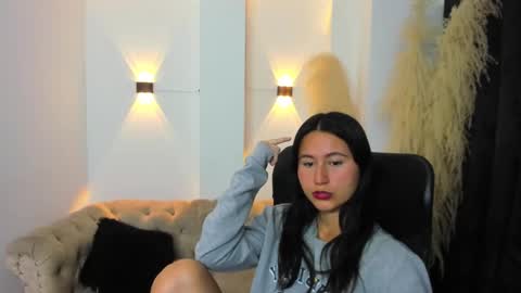 Snapshot of cute_rouss chatting on 10, 12, 2024 ROUSS online show from 10, 12, 2024