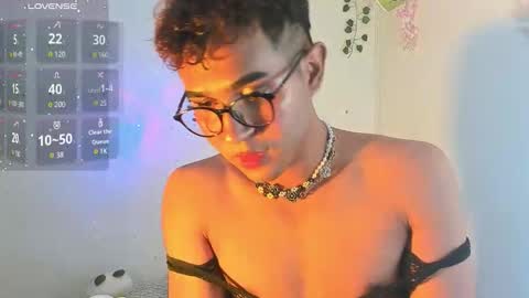 Snapshot of cute_sammy_1 chatting on 13, 9, 2025 cute_sammy_1 online show from 13, 9, 2025
