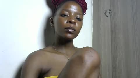 Snapshot of cute_sexy3 chatting on 28, 1, 2025 SHARON online show from 28, 1, 2025