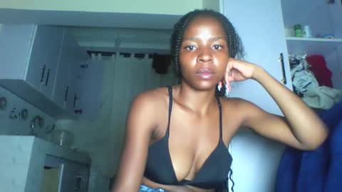 Snapshot of cute_sexy3 chatting on 5, 5, 2026 SHARON online show from 5, 5, 2026