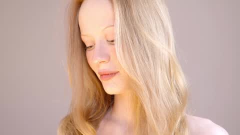  Hey im Kristina Thank you for your support  online show from 3, 12, 2024