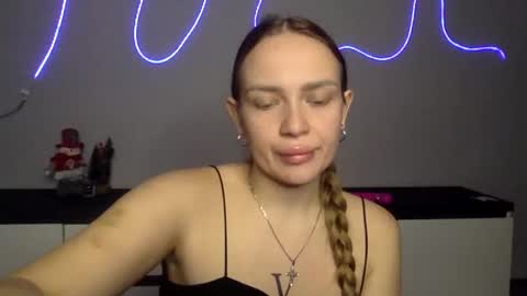 cute_shy06 online show from 14, 1, 2026