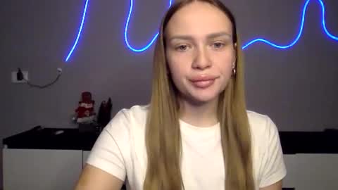 cute_shy06 online show from 18, 1, 2026