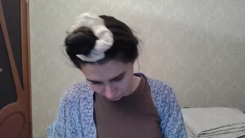 Snapshot of cute_strawberry_ chatting on 17, 12, 2024 cute_strawberry_ online show from 17, 12, 2024