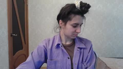 Snapshot of cute_strawberry_ chatting on 18, 12, 2024 cute_strawberry_ online show from 18, 12, 2024