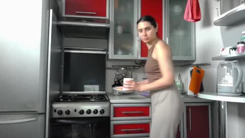 Snapshot of cute_strawberry_ chatting on 21, 12, 2024 cute_strawberry_ online show from 21, 12, 2024