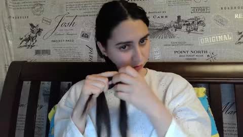 Snapshot of cute_strawberry_ chatting on 24, 12, 2024 cute_strawberry_ online show from 24, 12, 2024