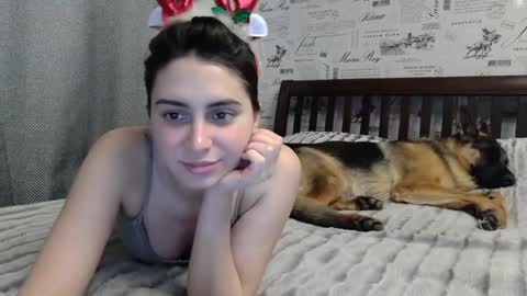 Snapshot of cute_strawberry_ chatting on 29, 12, 2024 cute_strawberry_ online show from 29, 12, 2024