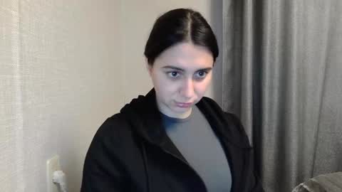 Snapshot of cute_strawberry_ chatting on 30, 12, 2024 cute_strawberry_ online show from 30, 12, 2024