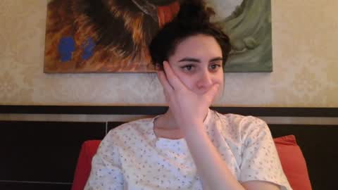 Snapshot of cute_strawberry_ chatting on 6, 2, 2025 cute_strawberry_ online show from 6, 2, 2025