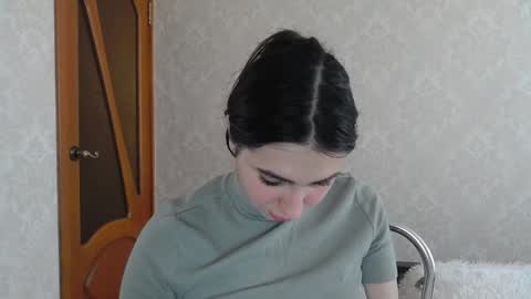 Snapshot of cute_strawberry_ chatting on 8, 2, 2025 cute_strawberry_ online show from 8, 2, 2025