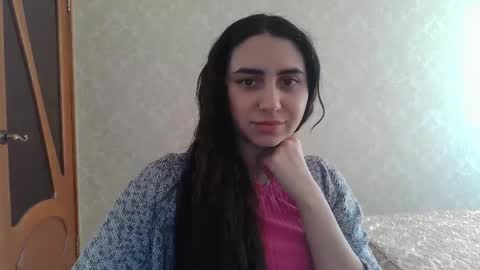 Snapshot of cute_strawberry_ chatting on 14, 2, 2025 cute_strawberry_ online show from 14, 2, 2025