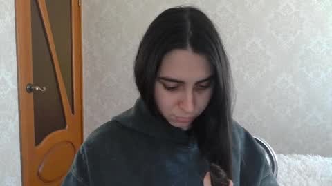 Snapshot of cute_strawberry_ chatting on 20, 2, 2025 cute_strawberry_ online show from 20, 2, 2025