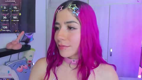 Snapshot of cute_sweetmontt chatting on 8, 9, 2025 katalinda montt online show from 8, 9, 2025