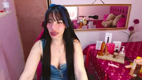 Snapshot of cute_zoe1 chatting on 14, 6, 2026 cute_zoe1 online show from 14, 6, 2026