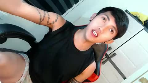 Snapshot of cuteasiancock98 chatting on 28, 4, 2026 Steph online show from 28, 4, 2026