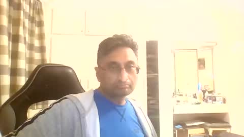 Snapshot of cuteboy74402999 chatting on 7, 5, 2026 fuktoiboi online show from 7, 5, 2026