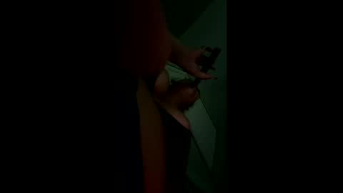 Snapshot of cutecuban18 chatting on 19, 1, 2025 loveolots online show from 19, 1, 2025