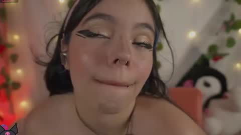 Snapshot of cutee_andrea chatting on 7, 7, 2026 Andrea 3 online show from 7, 7, 2026