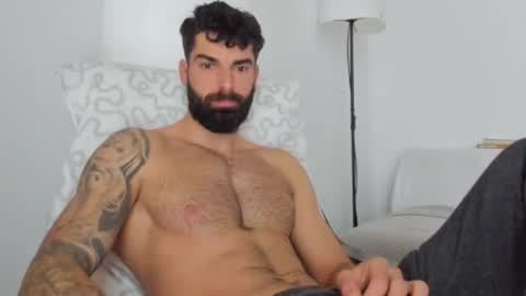 cuteeboy online show from 10, 2, 2025