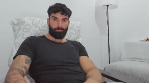 cuteeboy online show from 15, 2, 2025