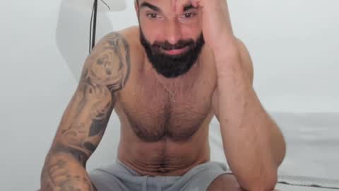 cuteeboy online show from 19, 2, 2025