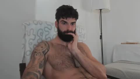 cuteeboy online show from 24, 2, 2025