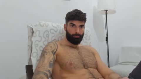 cuteeboy online show from 25, 2, 2025