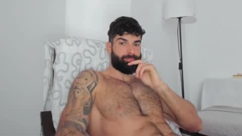 cuteeboy online show from 26, 2, 2025