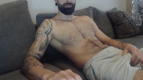 cuteeboy online show from 27, 3, 2026