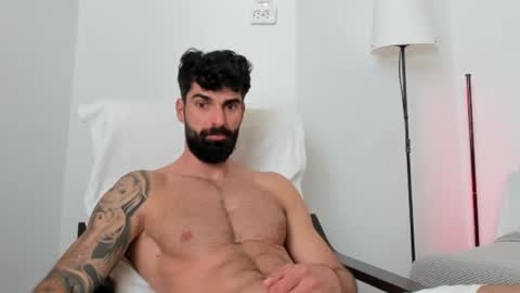 cuteeboy online show from 29, 5, 2026