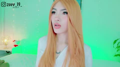 Zoe  online show from 18, 4, 2026