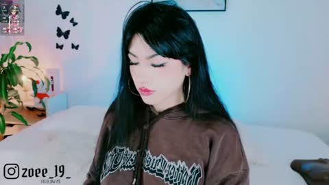 Zoe  online show from 21, 7, 2026