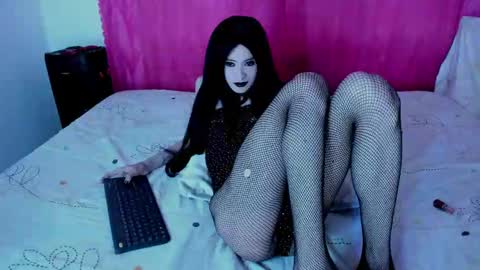 Natalie online show from 10, 9, 2025