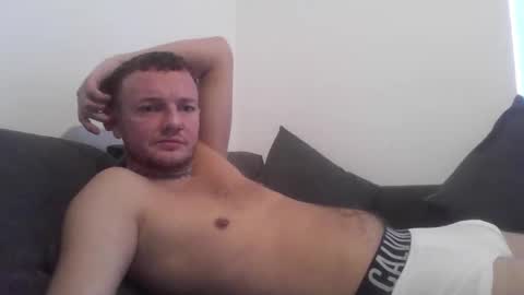 cutescottishlad online show from 9, 10, 2025